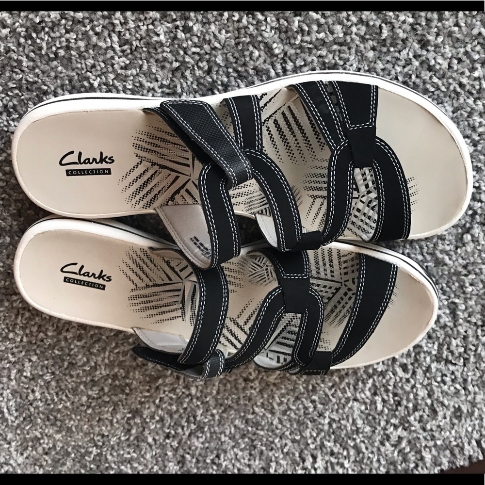 Clarks Sandals sz 9 NWOB